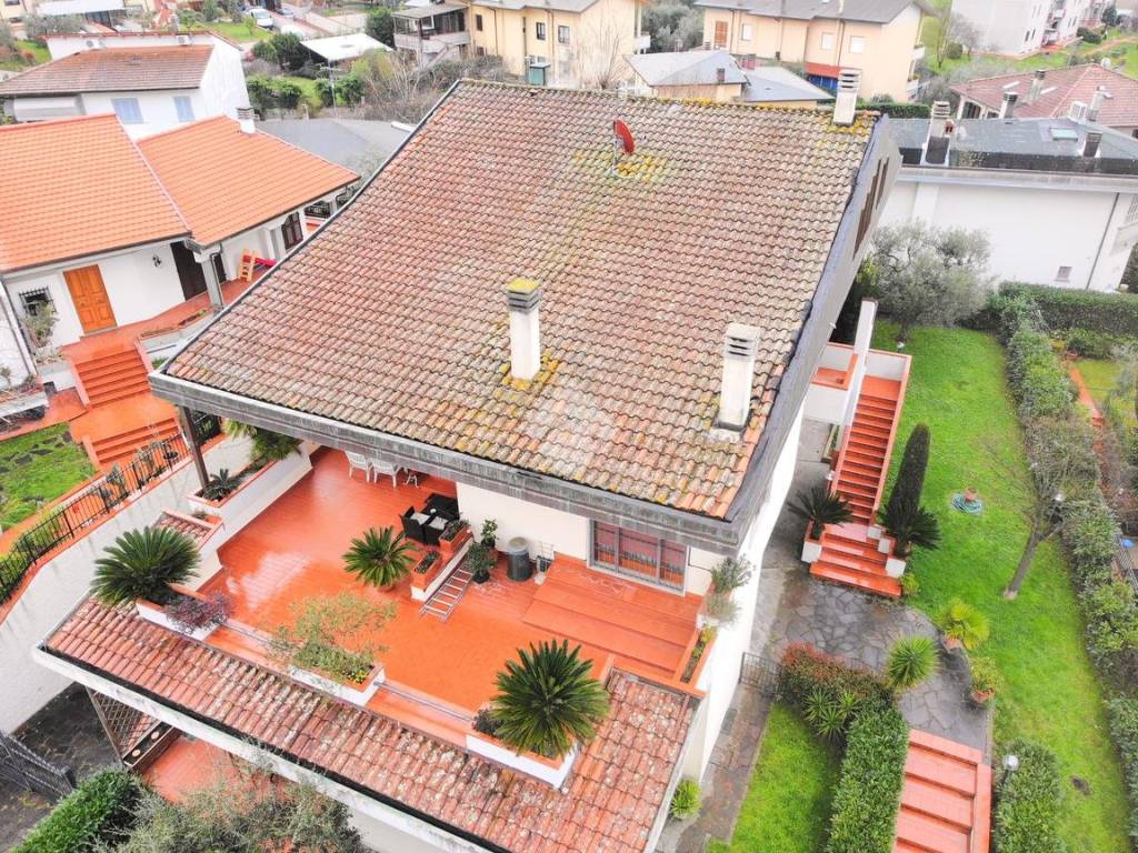 Villa a Montemurlo in Via alta, 14 - Foto 2