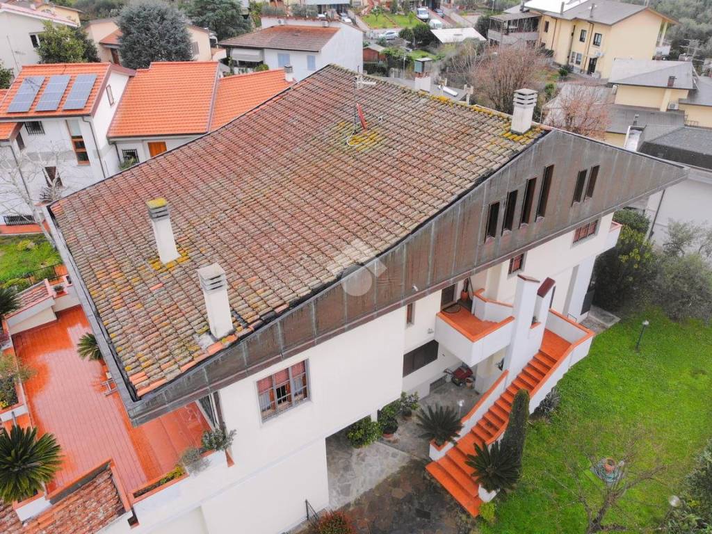 Villa a Montemurlo in Via alta, 14 - Foto 3