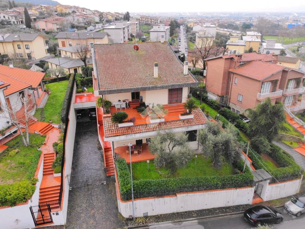 Villa a Montemurlo in Via alta, 14 - Foto 4
