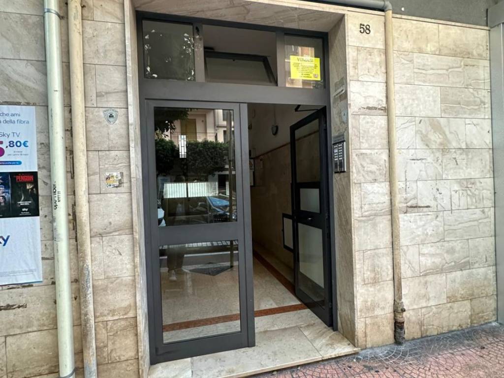 Appartamento a Taranto in Via Liguria, 58 - Foto 2