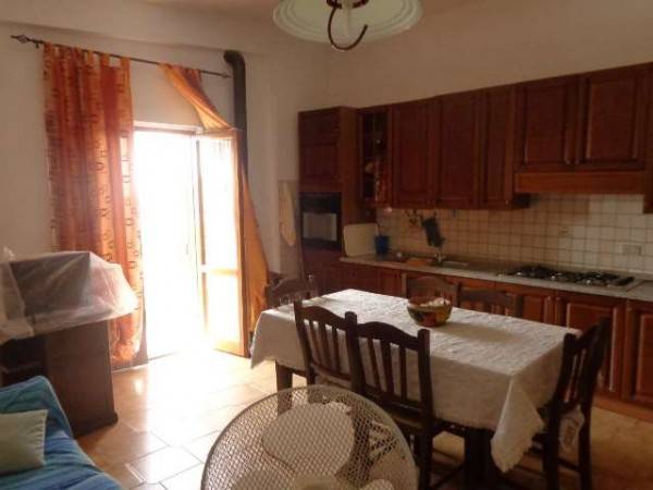 Appartamento a Marina di gioiosa ionica in Via Giardini - Foto 2