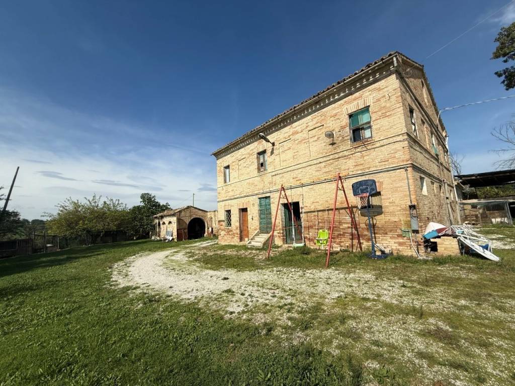 Rustico / casale a Corridonia in Contrada Cigliano - Foto 3