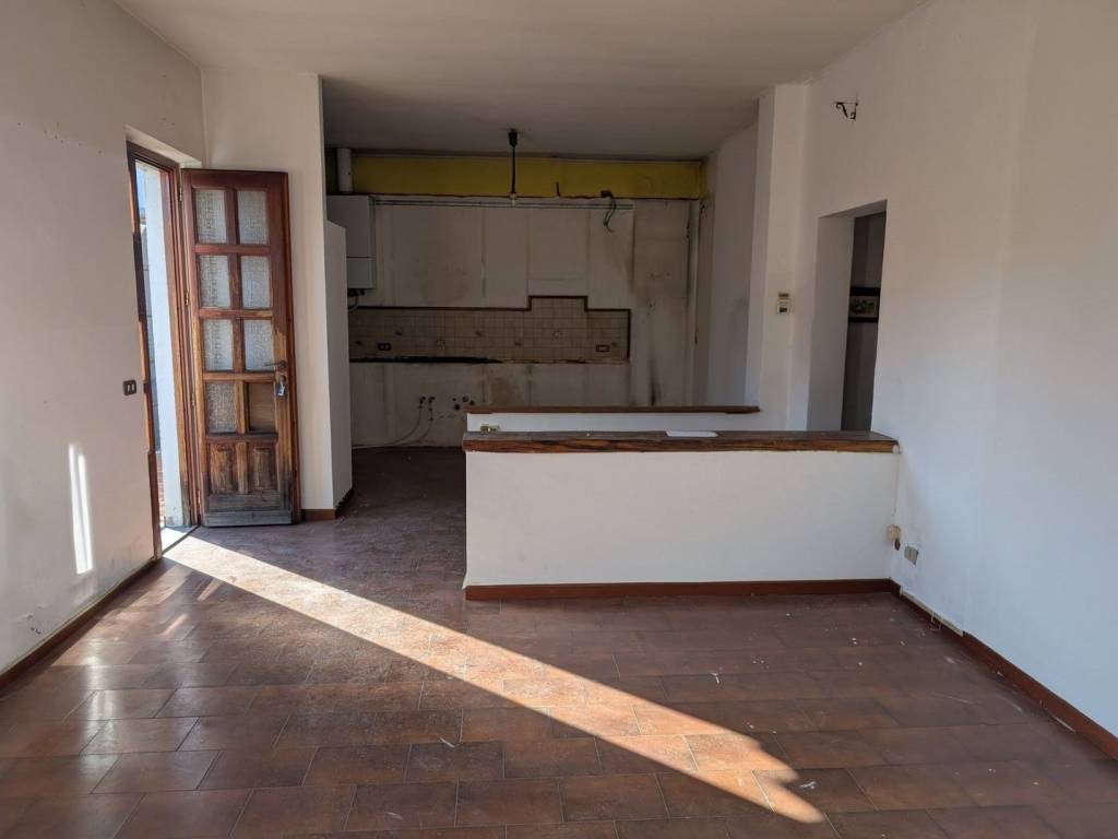 Casa indipendente a Cuasso al monte in Via Cappelletta, 8 - Foto 3