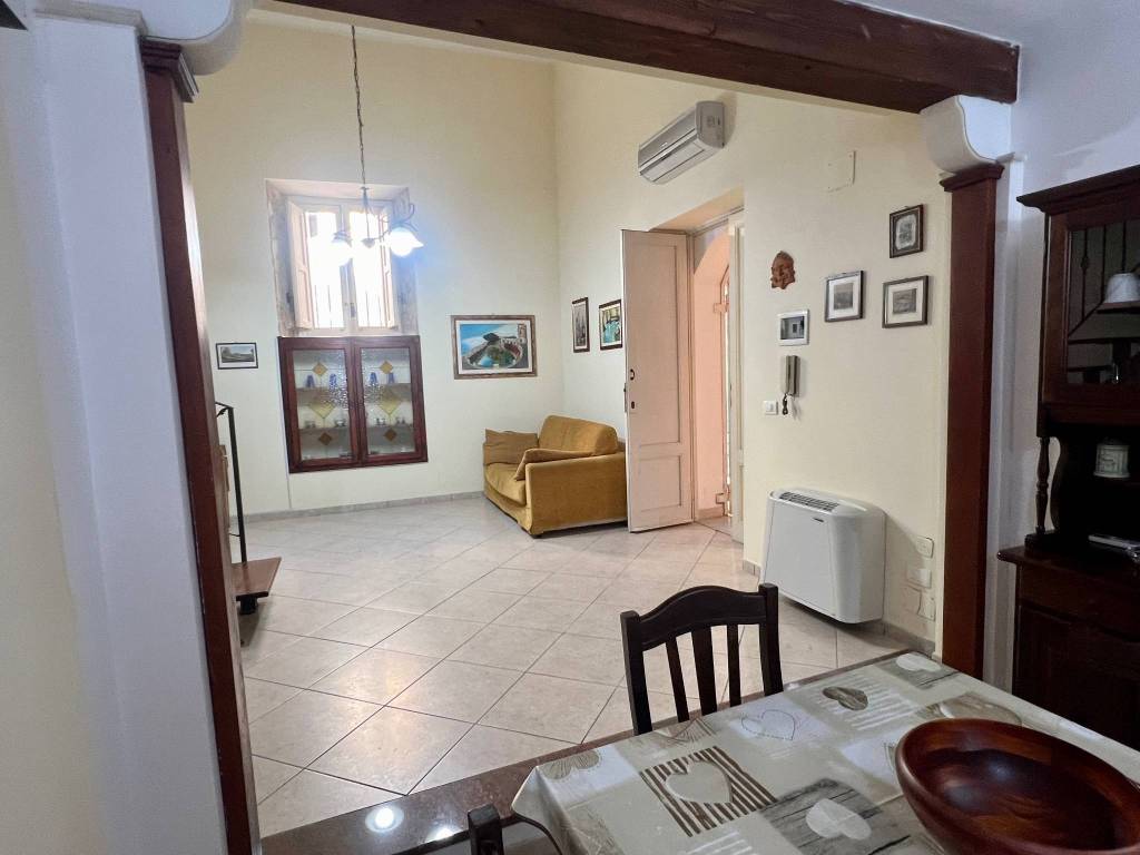 Appartamento a Siracusa in Via Vittorio Veneto - Foto 3