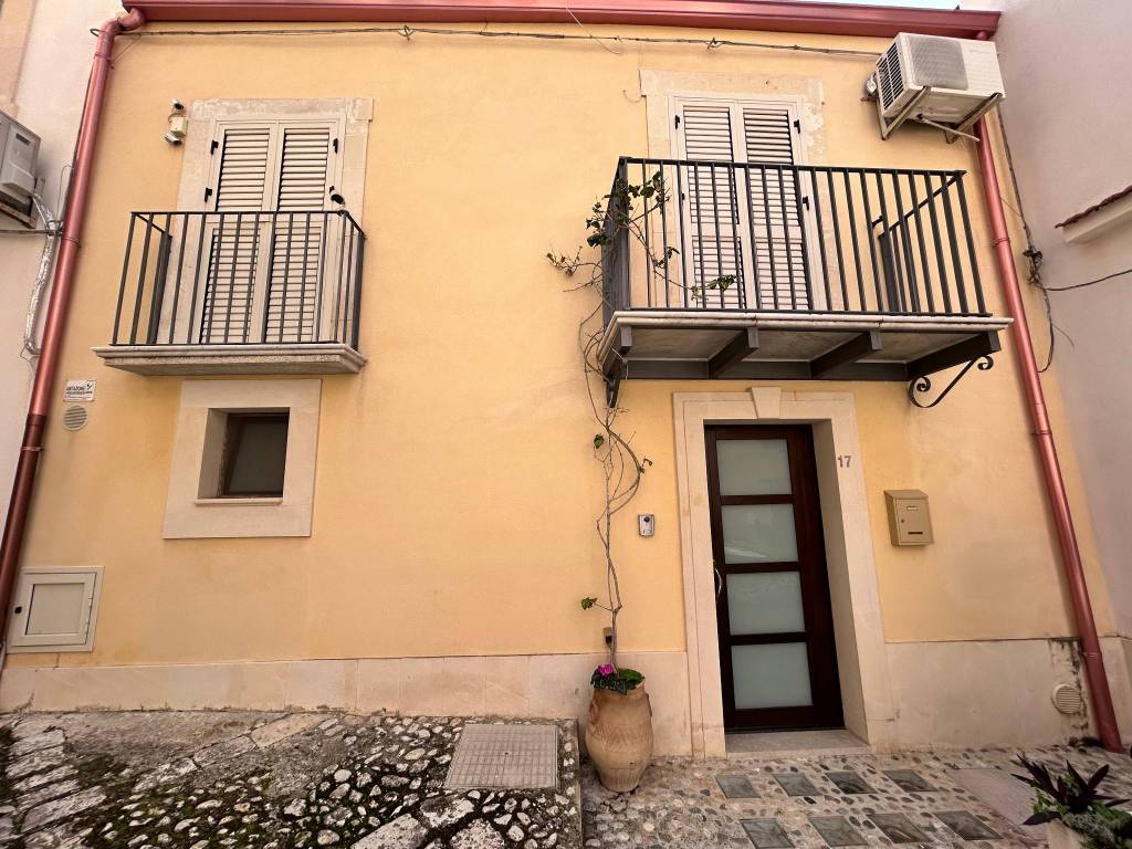 Appartamento a Noto in Corso Vittorio Emanuele - Foto 4