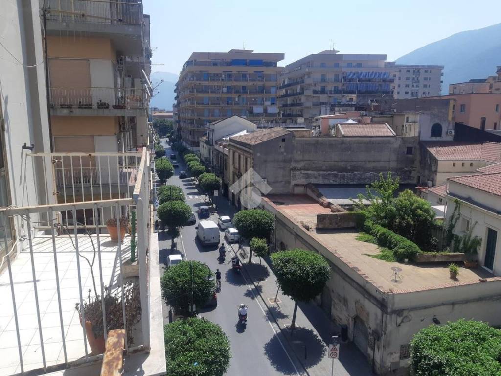 Appartamento a Nocera inferiore in Piazza Trieste e Trento, 13 - Foto 4