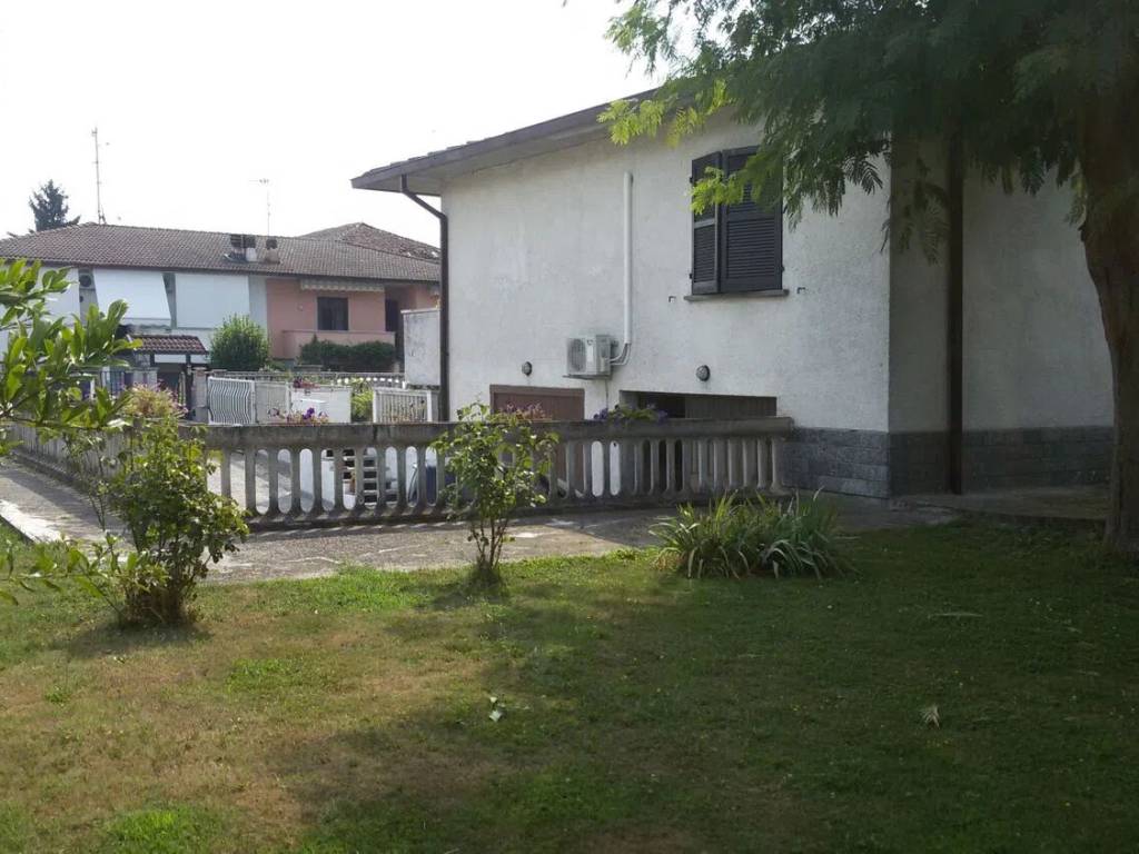 Villa a Caselle lurani in Via Don Sobacchi S.N.C. - Foto 2
