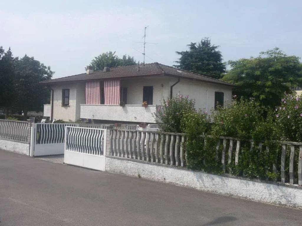 Villa a Caselle lurani in Via Don Sobacchi S.N.C. - Foto 4