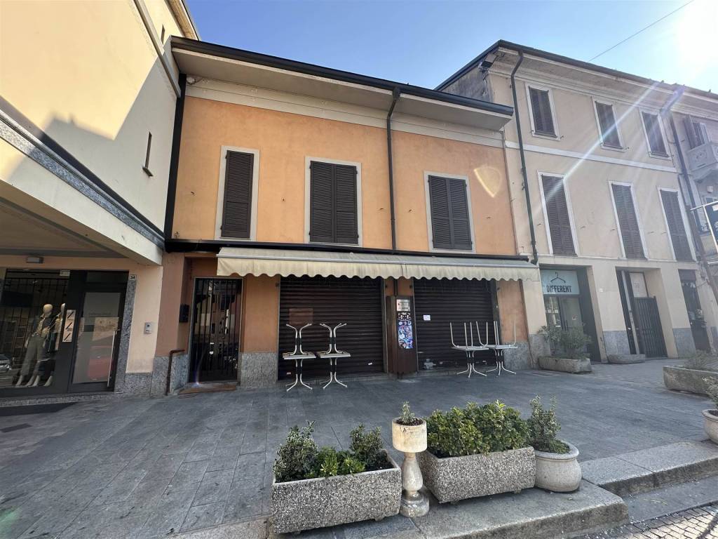 Palazzo / stabile a Sant'angelo lodigiano in Piazza della Libertà, 26866 - Foto 2