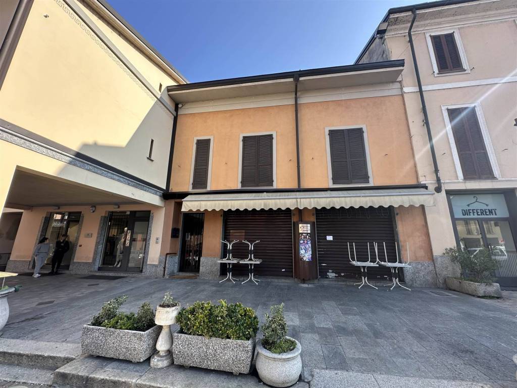 Palazzo / stabile a Sant'angelo lodigiano in Piazza della Libertà, 26866 - Foto 3