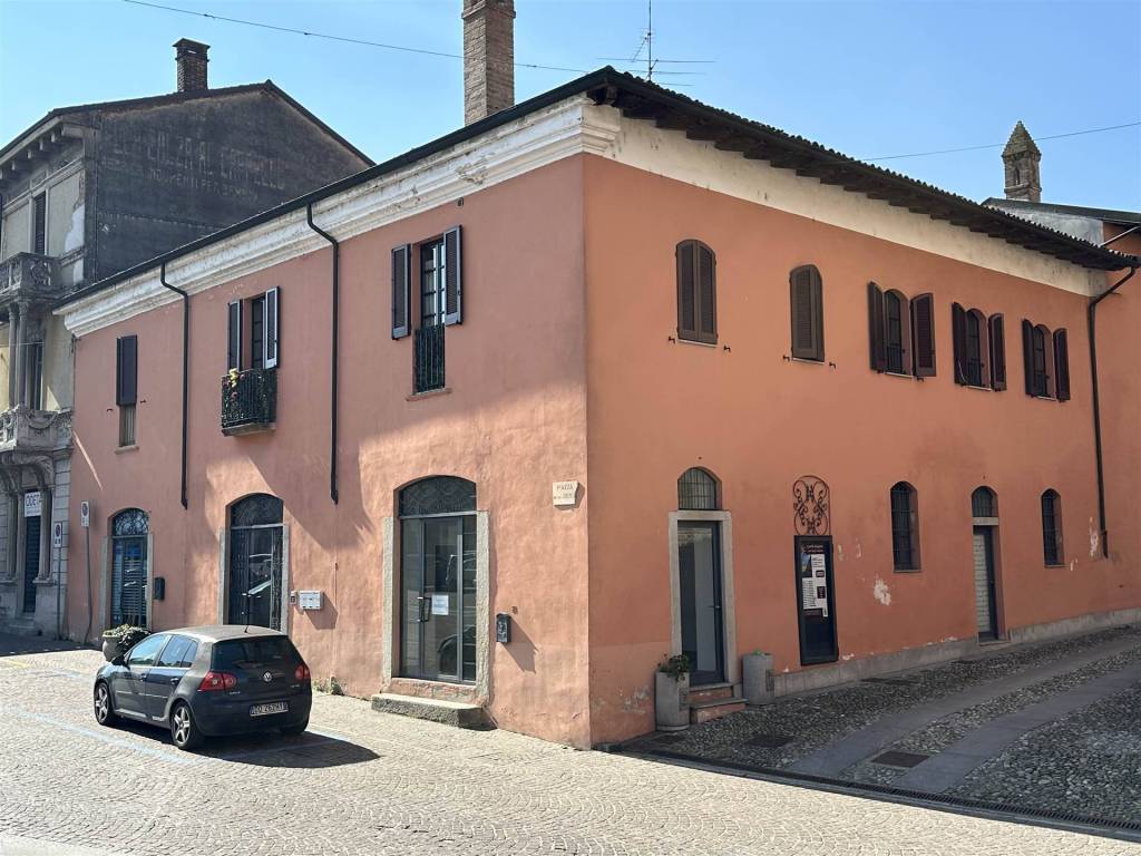 Immobile a Sant'angelo lodigiano in Piazza della Libertà - Foto 2