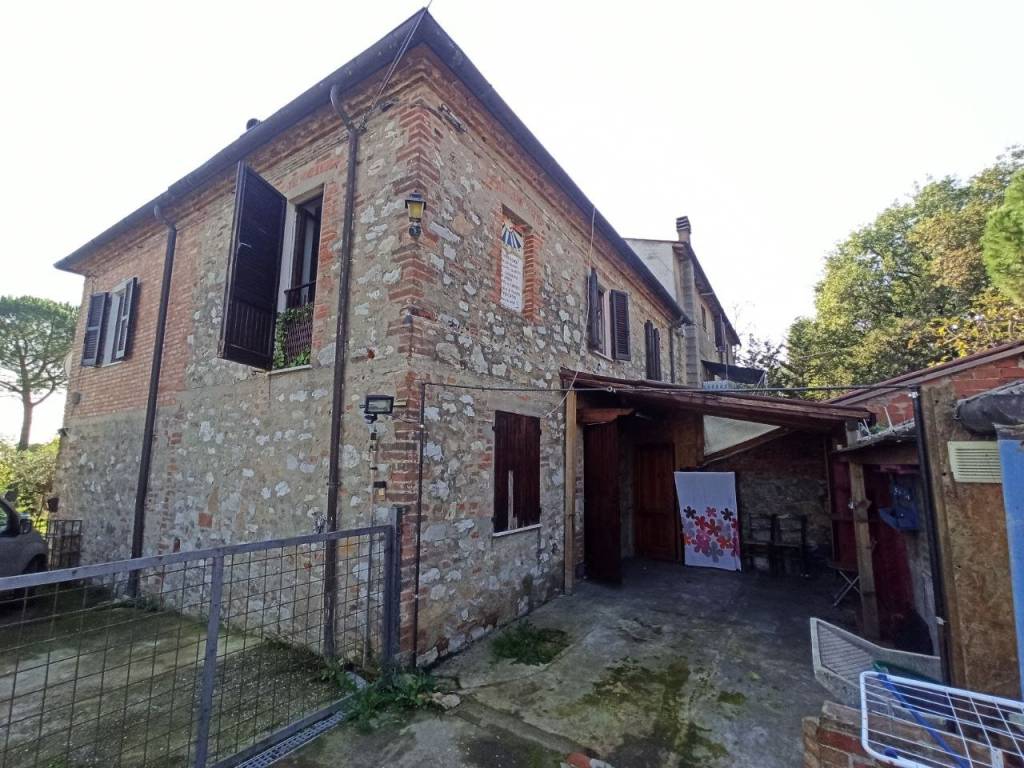 Casa indipendente a Castiglione del lago in Via Roma, 152 - Foto 2