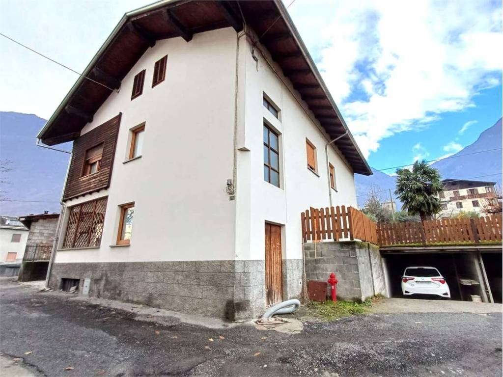 Appartamento a Issogne in Frazione C - Foto 2