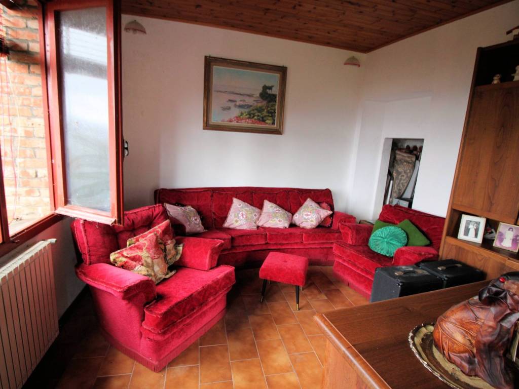 Appartamento a Barga in Località Tiglio Alto - Foto 4