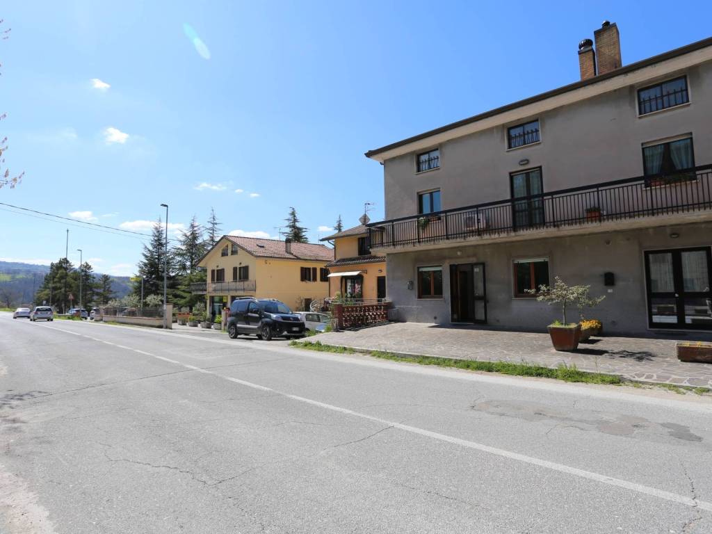 Appartamento a Gubbio in Via del Chiascio, 122 - Foto 3