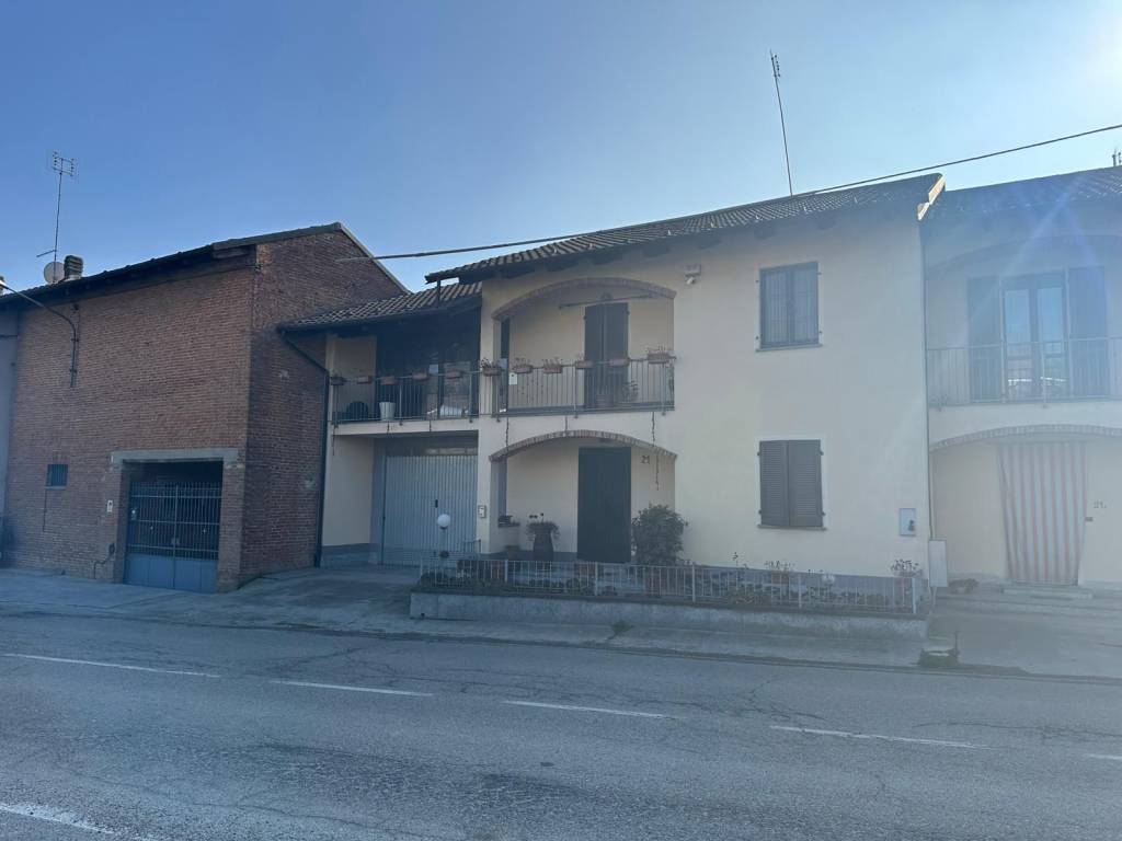 Casa indipendente a San damiano d'asti in Frazione San Giulio, 21 - Foto 2