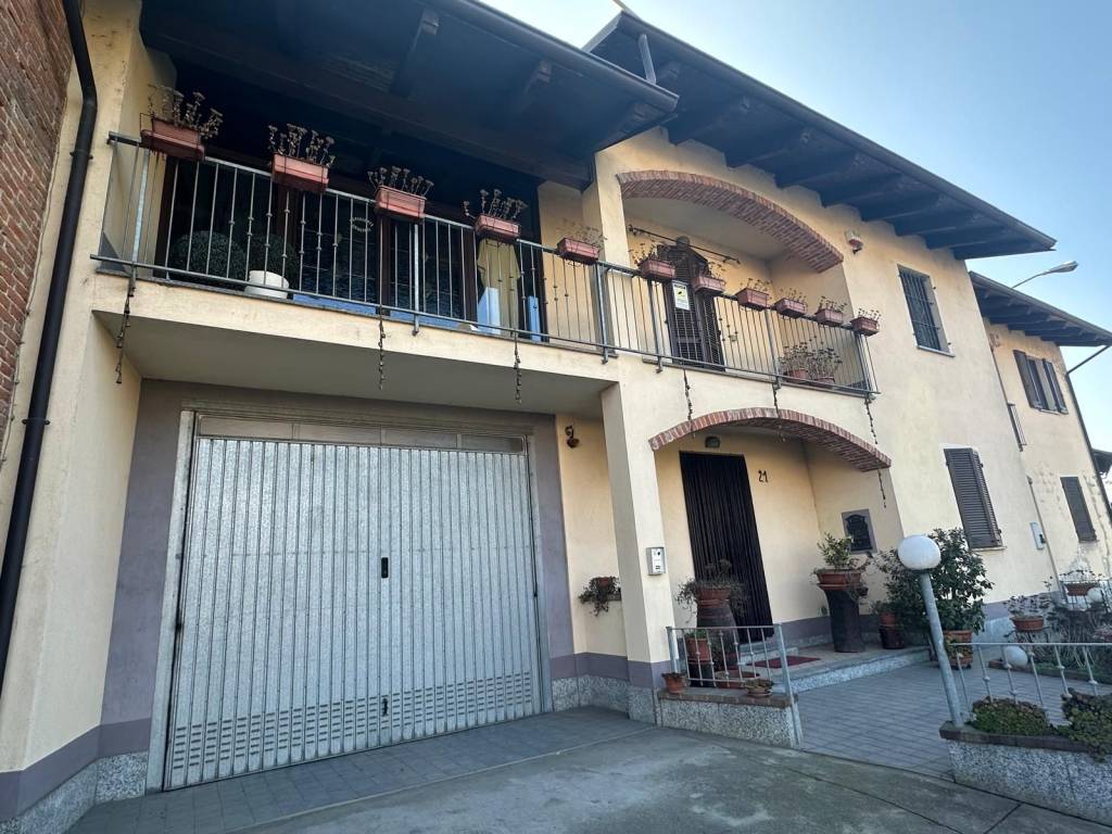 Casa indipendente a San damiano d'asti in Frazione San Giulio, 21 - Foto 3