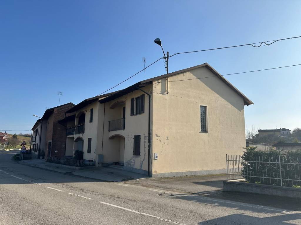 Casa indipendente a San damiano d'asti in Frazione San Giulio, 21 - Foto 4