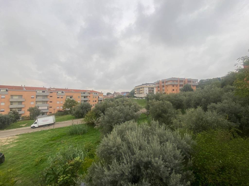 Appartamento a Pescara in Via Emilio Alessandrini, 18 - Foto 3