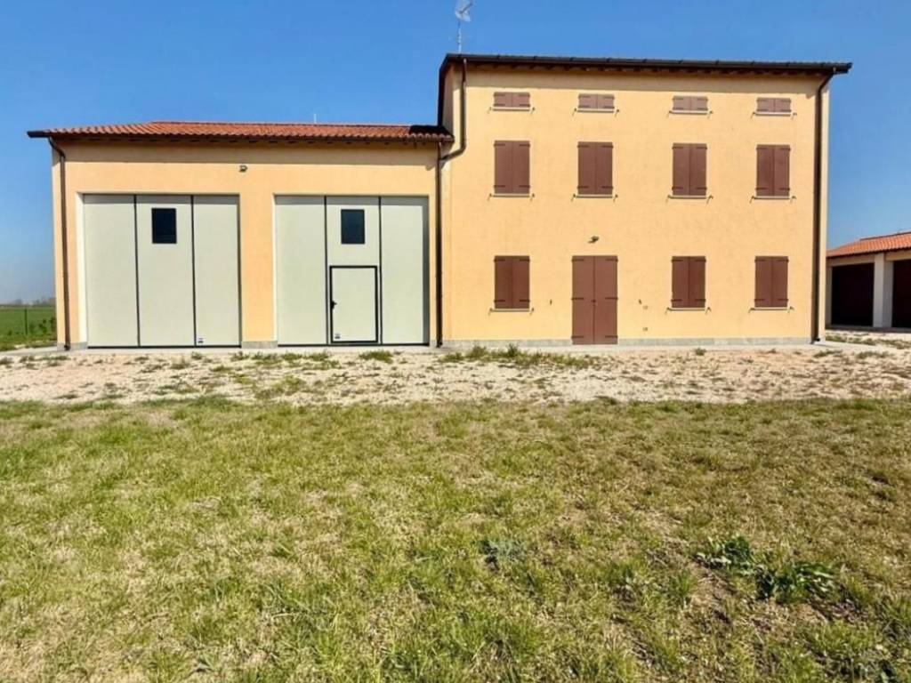 Villa a San felice sul panaro in Via Galeazza - Foto 2
