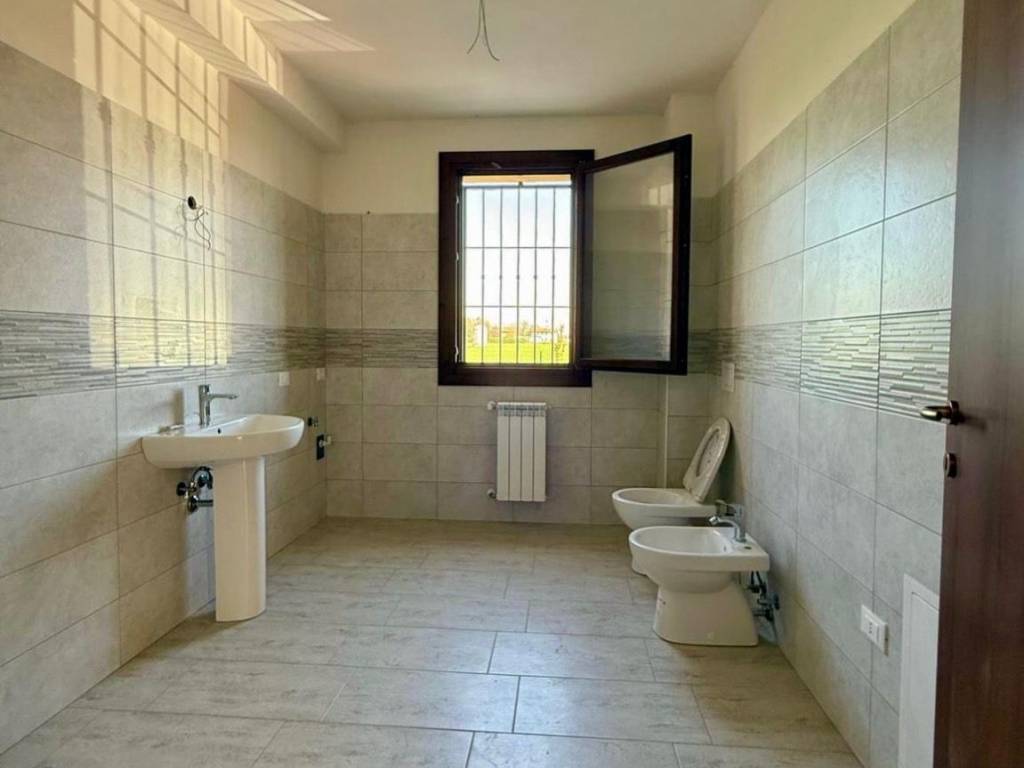 Villa a San felice sul panaro in Via Galeazza - Foto 5