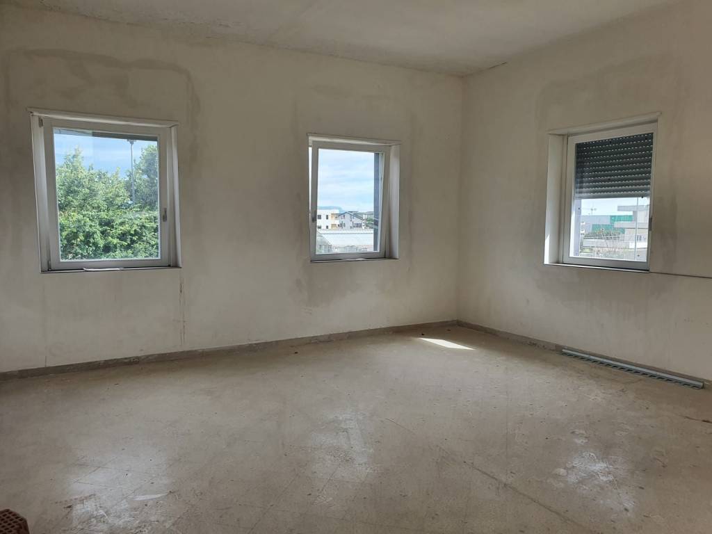 Immobile a Bellizzi in Via delle Industrie - Foto 4