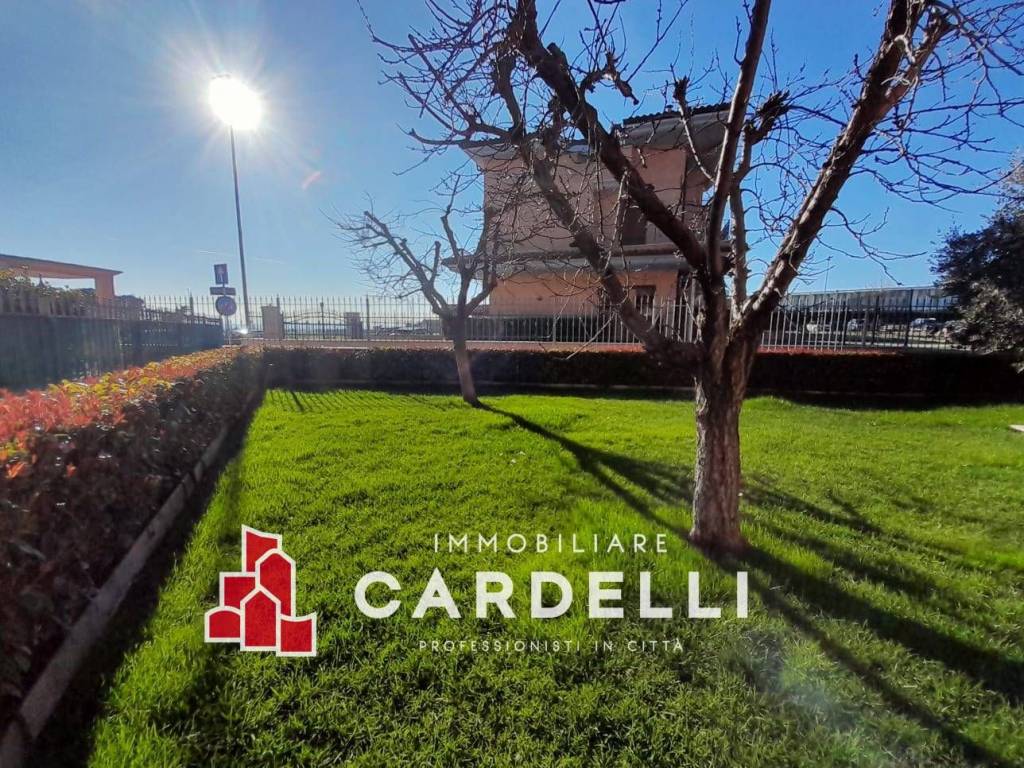 Appartamento a Montecosaro in via Fratelli Cervi, 15 - Foto 2