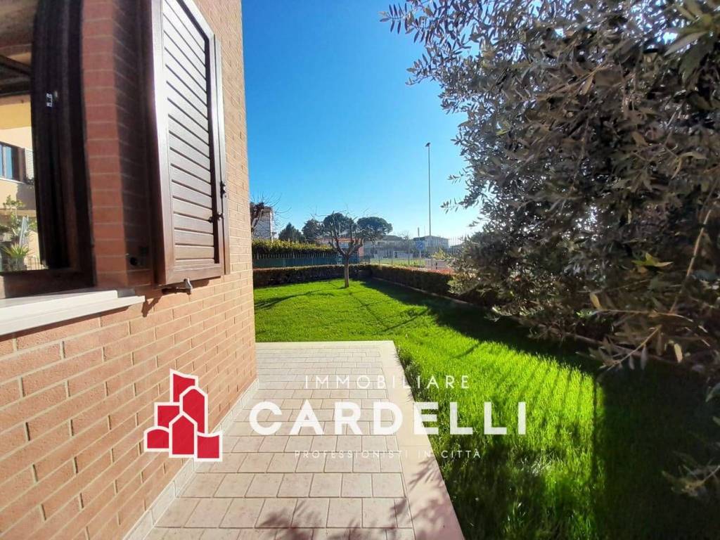 Appartamento a Montecosaro in via Fratelli Cervi, 15 - Foto 3