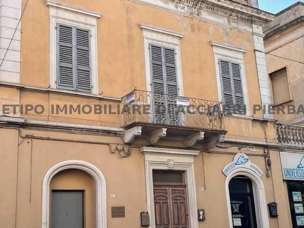 Villa a Cupra marittima in Corso Vittorio Emanuele Ii - Foto 2