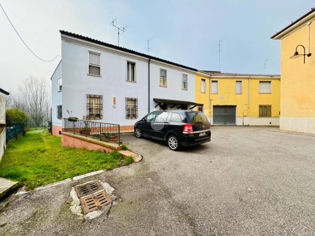 Rustico / casale a Mantova in Piazza Diaz Armando - Foto 5