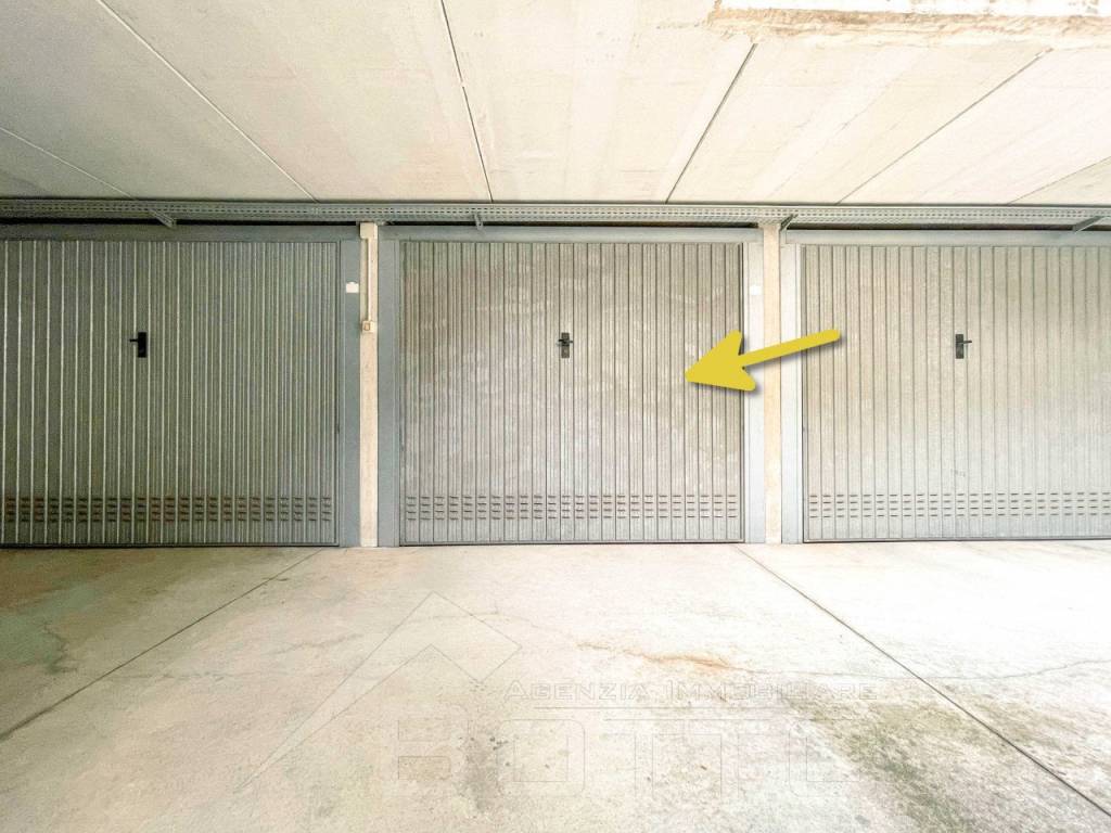 Box / garage a Borgomanero in via caneto 51 - Foto 5