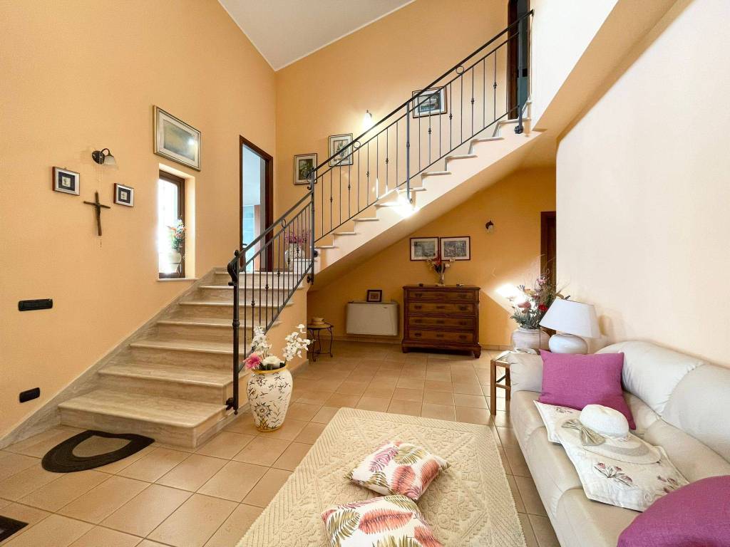 Villa a Isola del liri in Via Calcara Fontanino, 70 - Foto 3