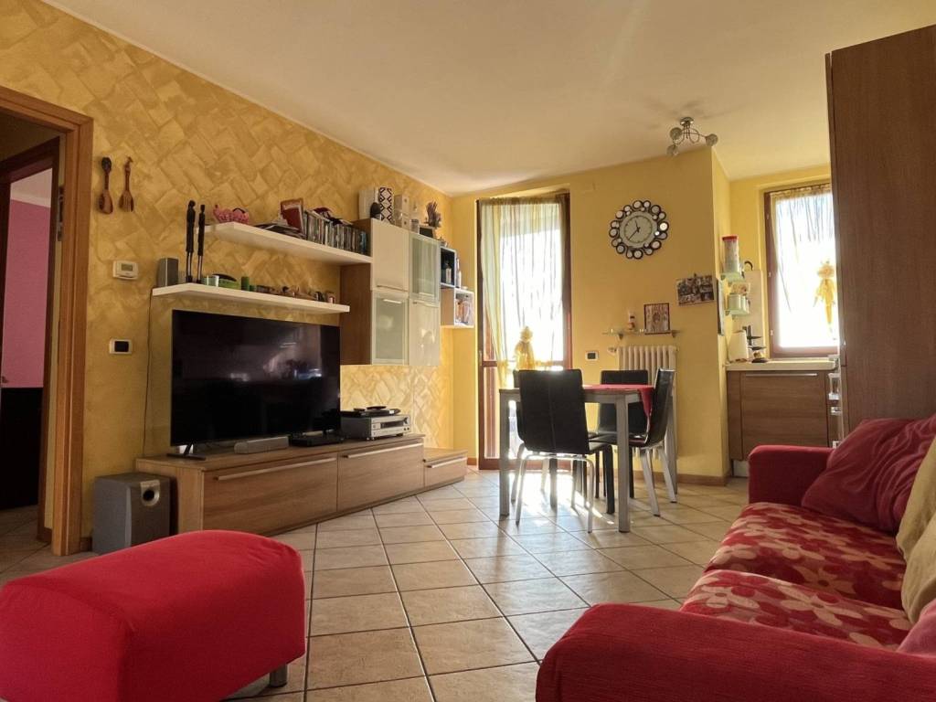 Appartamento a Costa masnaga in Piazza San Rocco, 5 - Foto 3