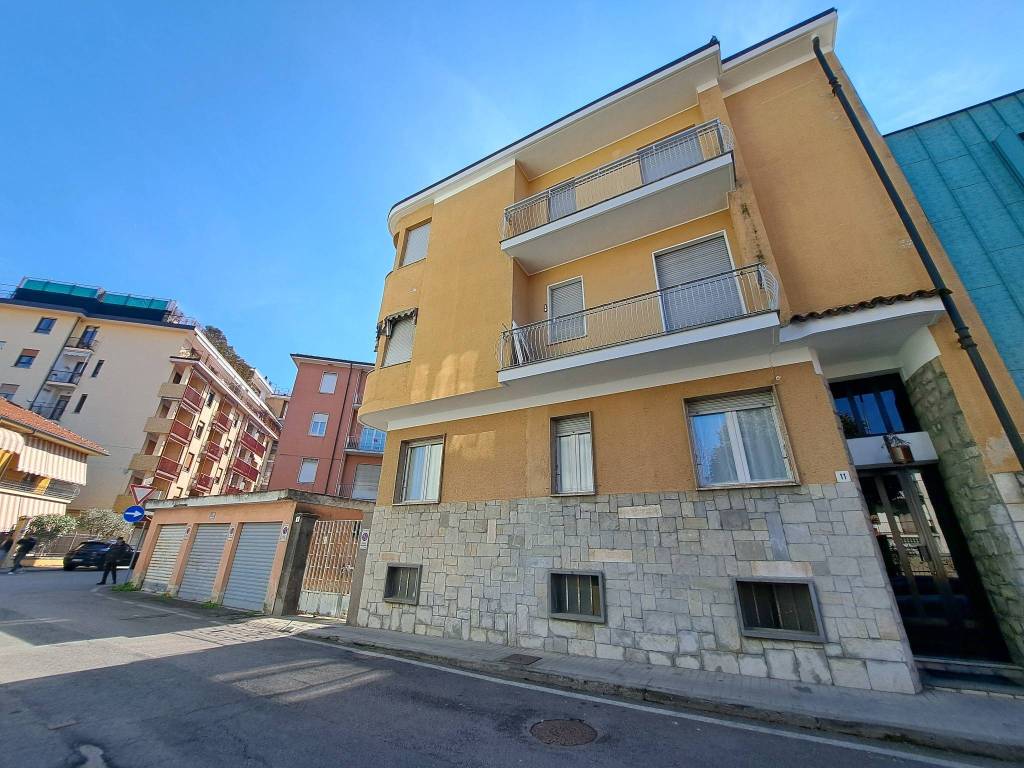 Appartamento a Saluzzo in Via Don Giovanni Bosco, 11 - Foto 2
