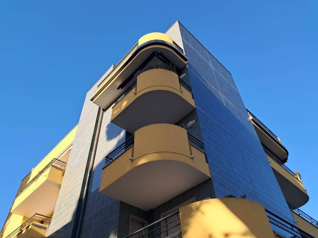 Appartamento a Riccione in Viale Amintore Galli - Foto 2