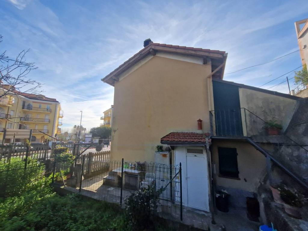 Villa a Andora in Via Capri, 10 - Foto 4