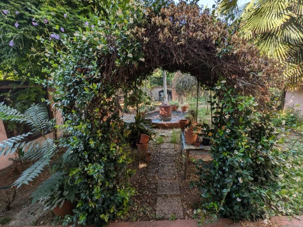 Casa indipendente a Montevarchi in Via Guglielmo Marconi - Foto 2