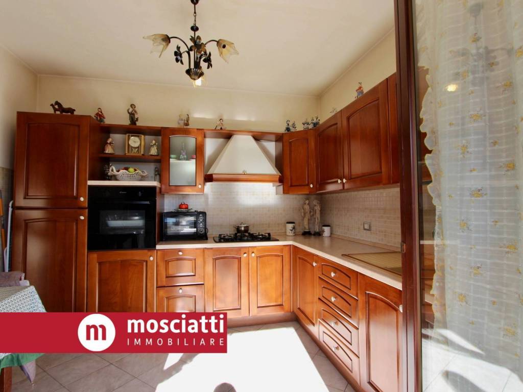 Appartamento a Matelica in Via Razzanti - Foto 5