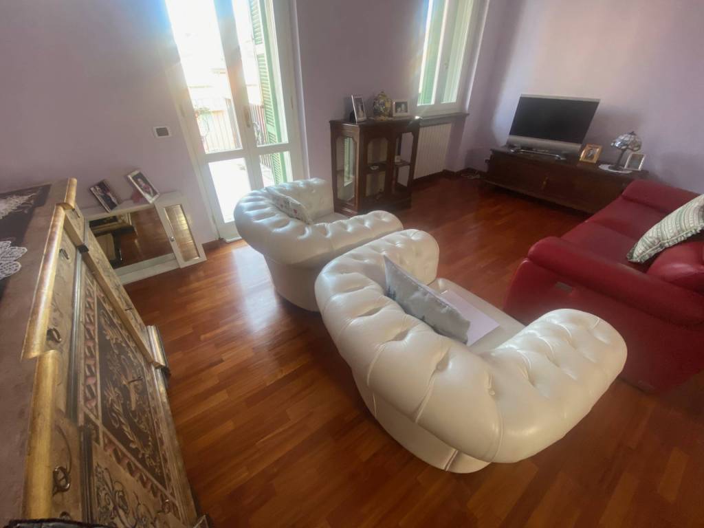Appartamento a Casteggio in Viale Giuseppe Maria Giulietti - Foto 2