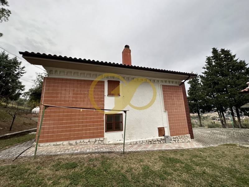 Villa a Tolentino in Contrada Vaglie - Foto 5
