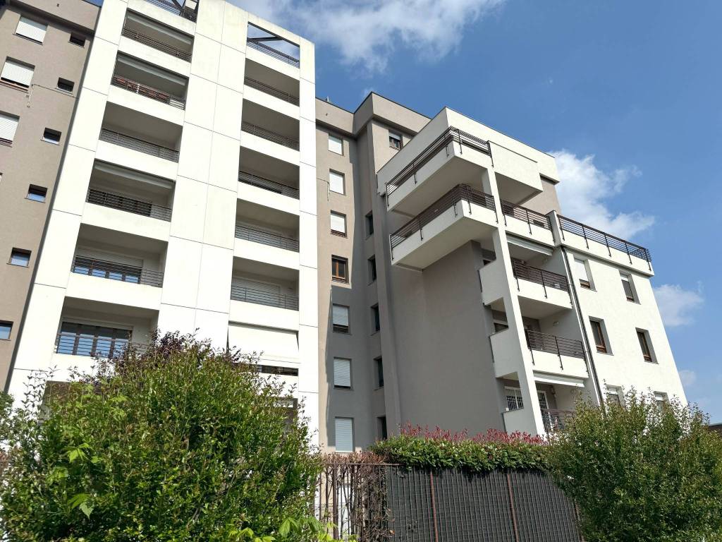 Appartamento a Caronno pertusella in Via 4 Novembre, 328 - Foto 3