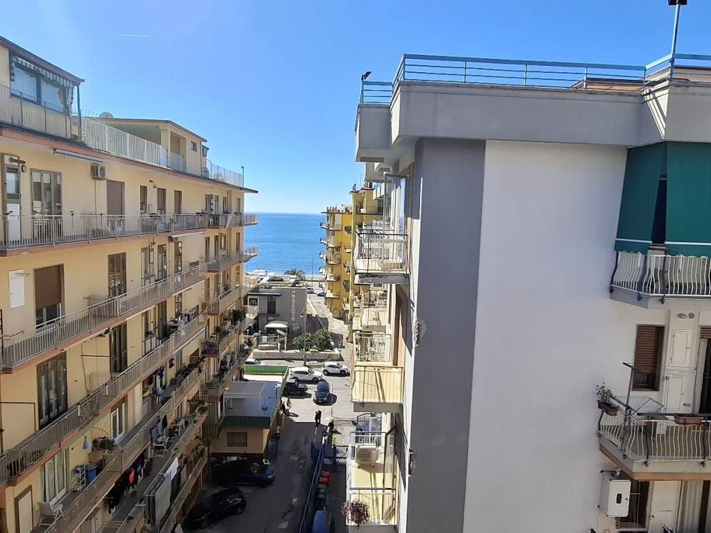 Appartamento a Salerno in Via Vito Lembo - Foto 3