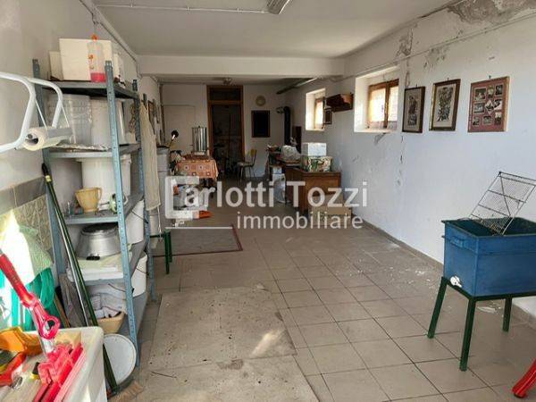 Appartamento a Semproniano in VIA DANTE ALIGHIERI - Foto 2
