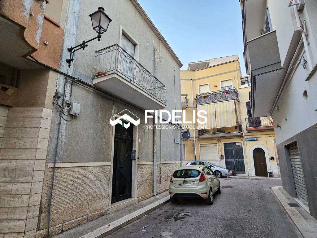 Casa indipendente a Andria in Via Tevere, 30 - Foto 2
