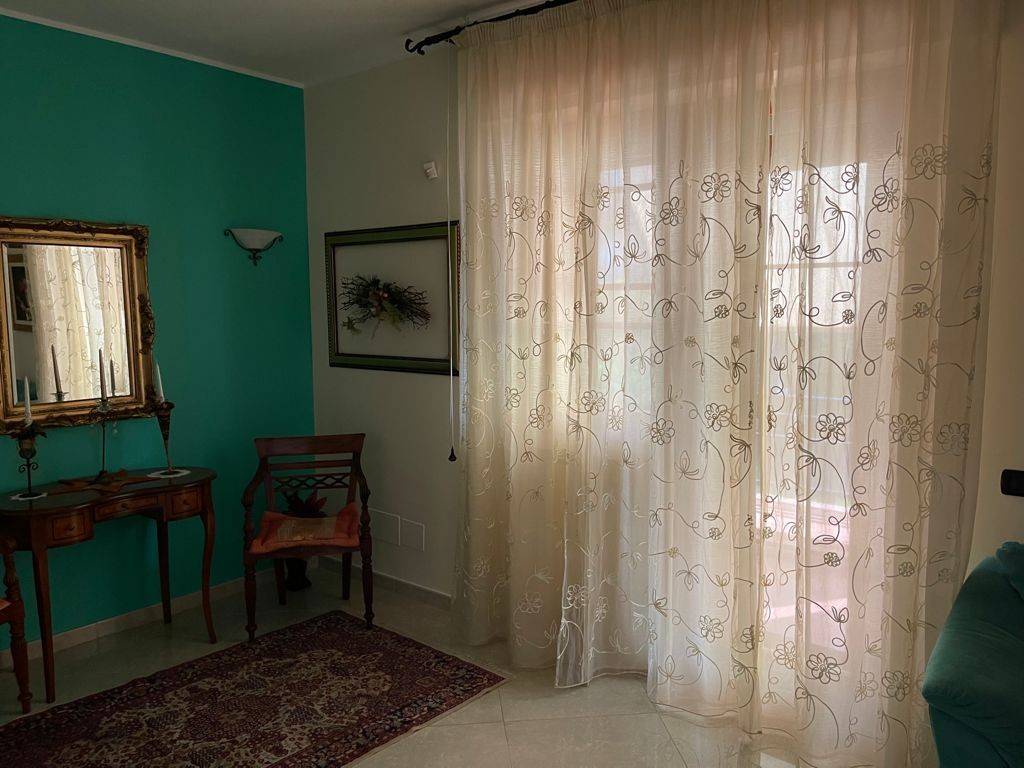Villa a Margherita di savoia in Corso Vittorio Emanuele, 205 - Foto 2