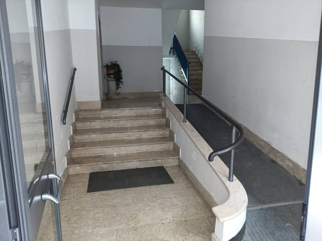 Appartamento a Taranto in Via Genova, 55 - Foto 3