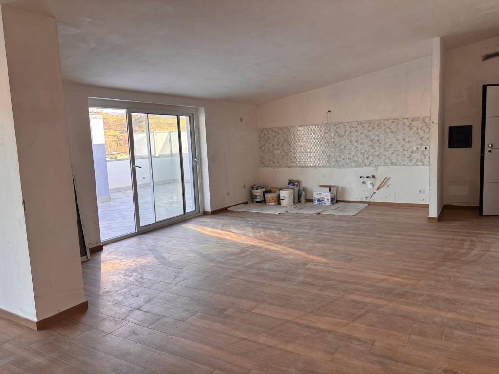 Appartamento a Cosenza in Viale Giacomo Mancini - Foto 2