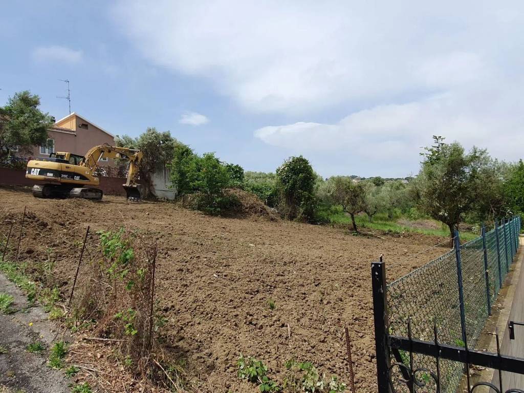 Terreno a Pescara in Via Dell'Emigrante, 55 - Foto 2