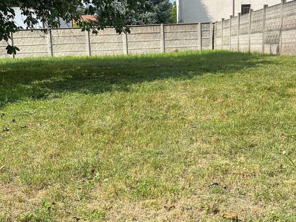 Terreno a Cardano al campo in Via P. Grossoni - Foto 3