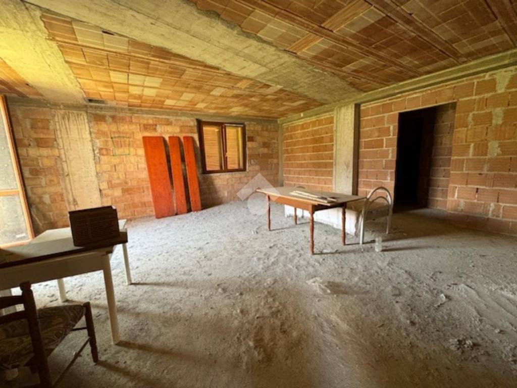 Villa a Gualdo tadino in Via Piersanti Mattarella, 63 - Foto 5
